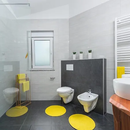 Elorea Semesterbostad Nova Vas (Brtonigla)