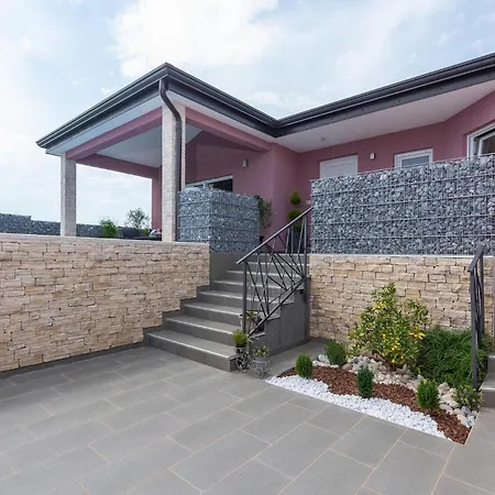 Elorea Semesterbostad Nova Vas (Brtonigla)