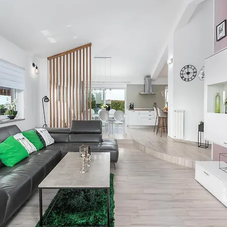 Semesterbostad Elorea *