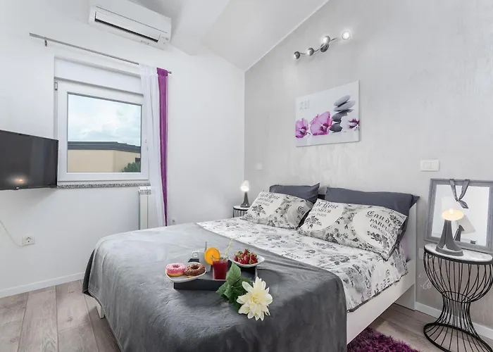 Elorea Nova Vas (Brtonigla)